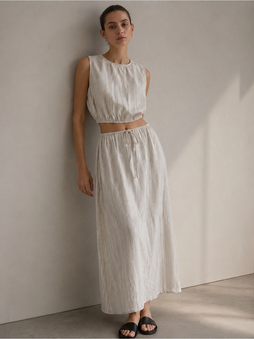 ATM
ANTHONY THOMAS MELILLO Silk pull on maxi skirt.